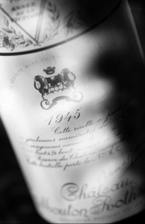 Château Mouton Rothschild 1975 Château Mouton-Rothschild 1975 Château Mouton-Rothschild