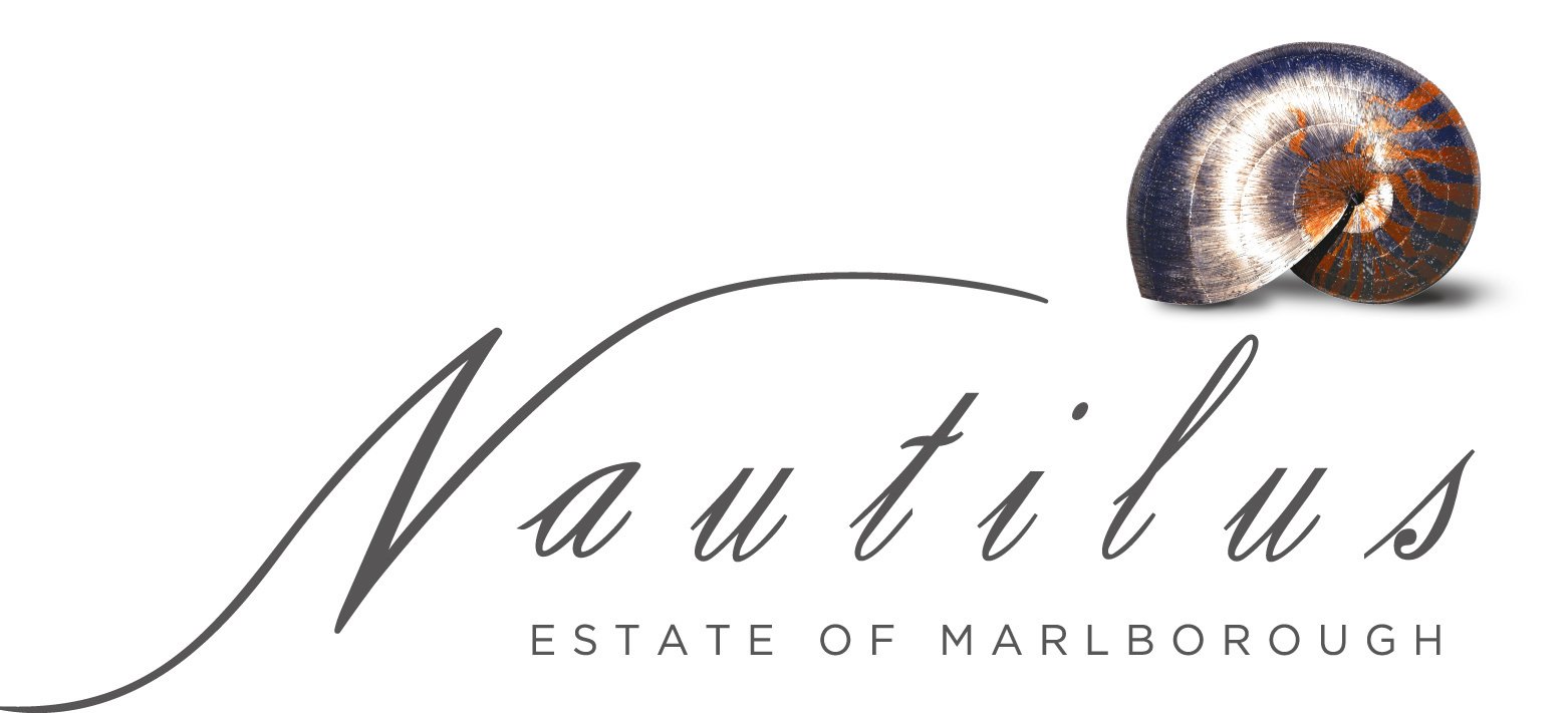 Nautilus, logo 