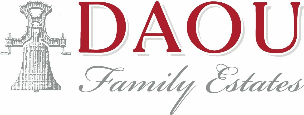 DAOU Family Estates, logo 