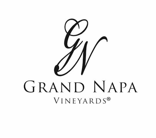 Grand Napa Vineyards, logo 